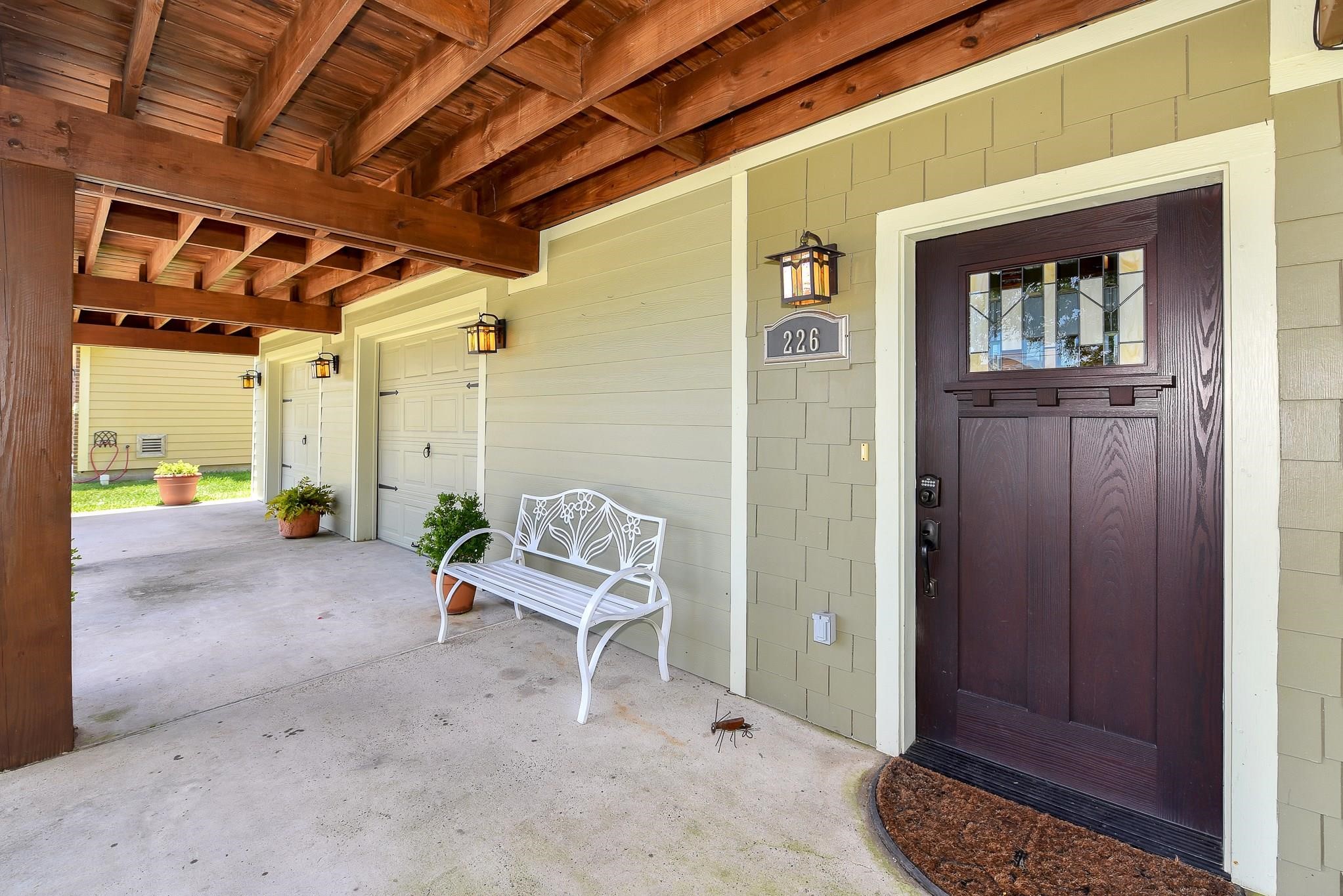 226 Valmar Kemah, TX 77565 - Photo 4 of 29