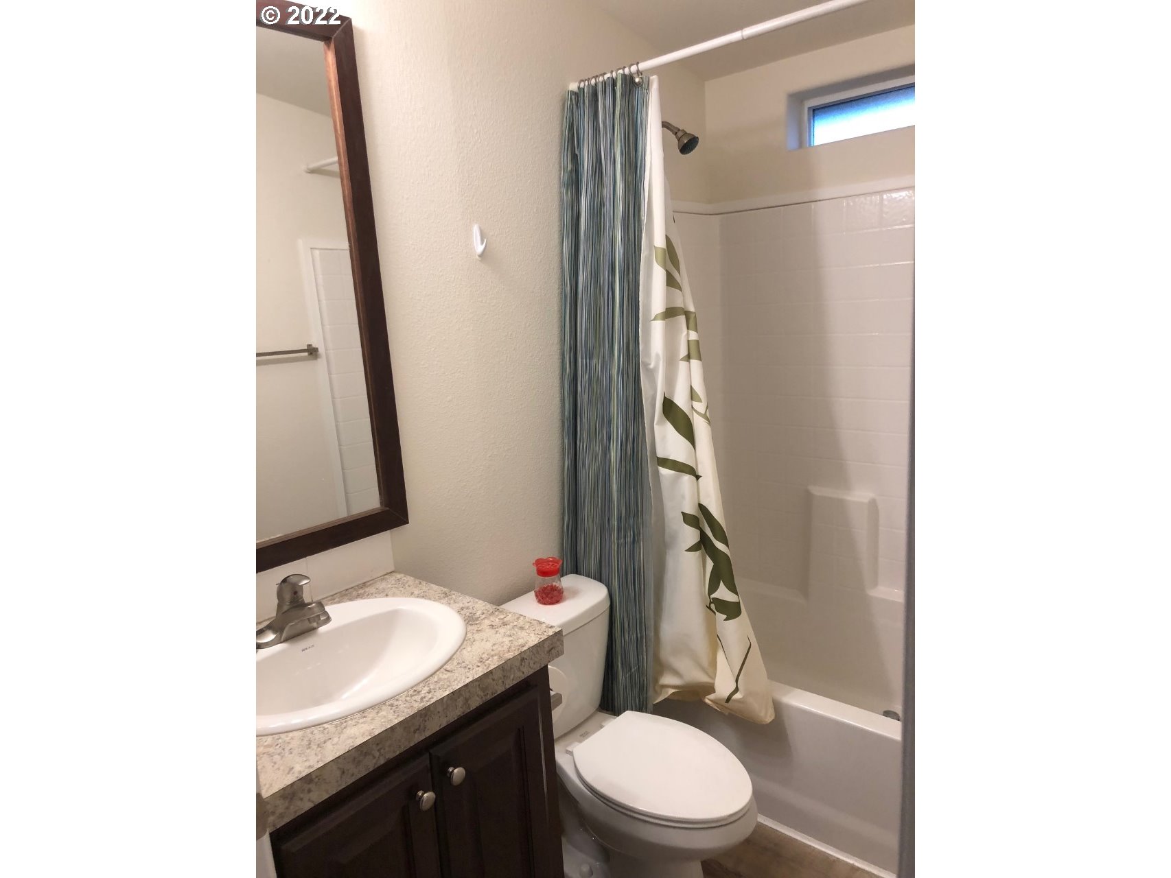 2150 Laura, Unit 94 Springfield, OR 97477 - Photo 17 of 23 Bathroom