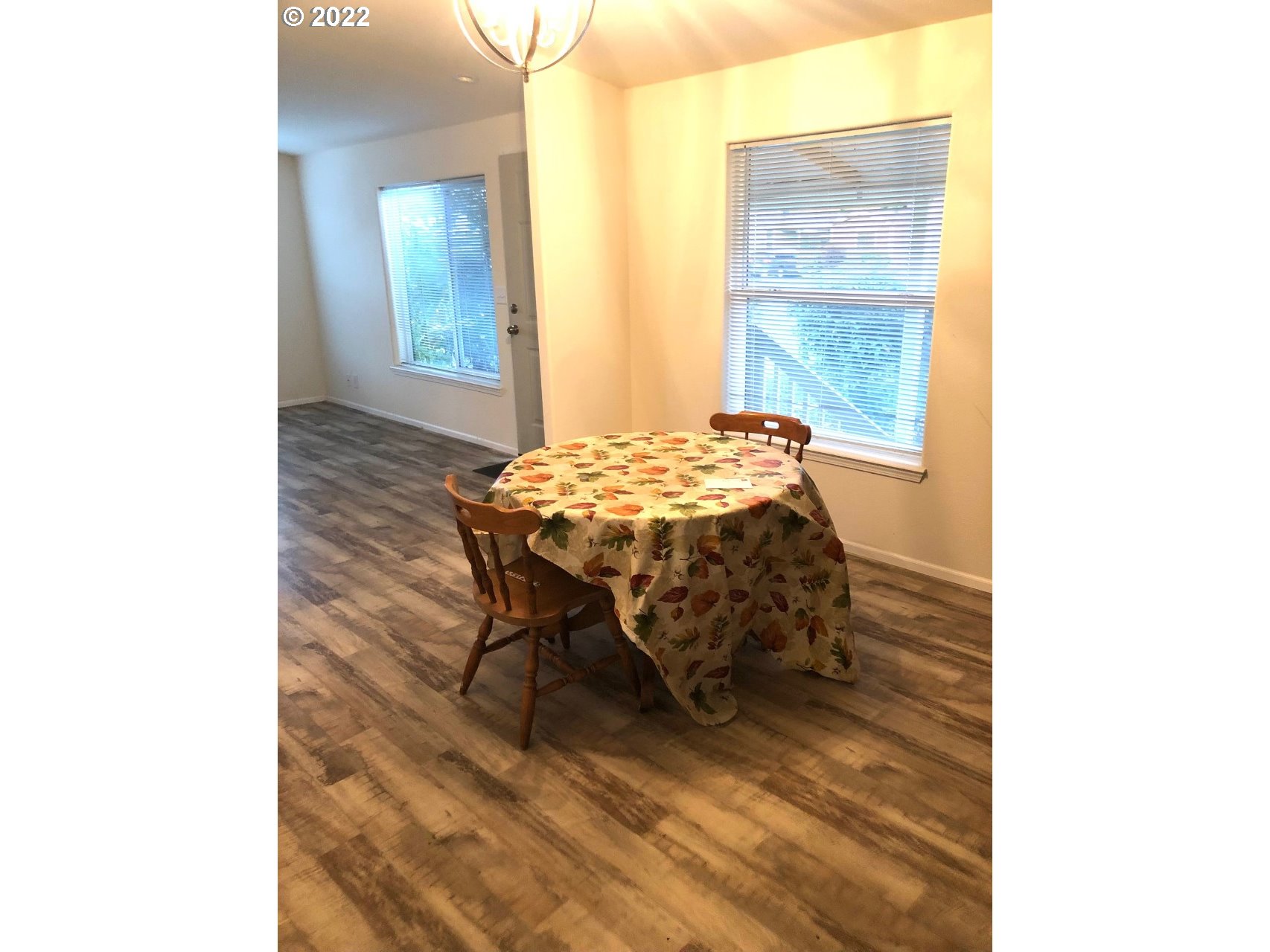 2150 Laura, Unit 94 Springfield, OR 97477 - Photo 4 of 23 Dining Room