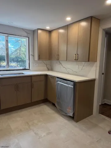 $6,250 | 187 Hobart Avenue, Short Hills, NJ 07078