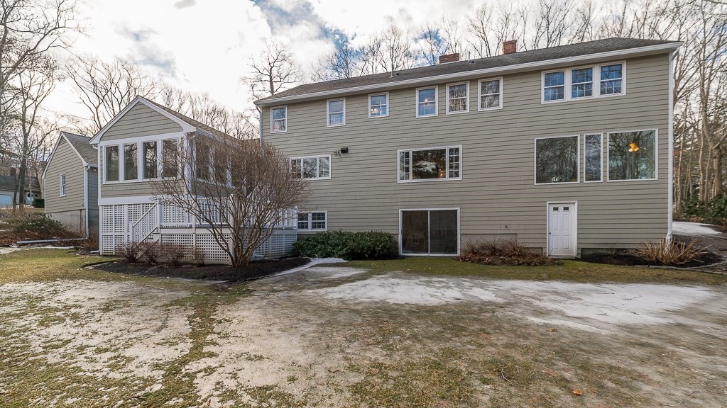 27 Hickory Hill Road Manchester, MA 01944 - Photo 30 of 35 Gallery Image 30