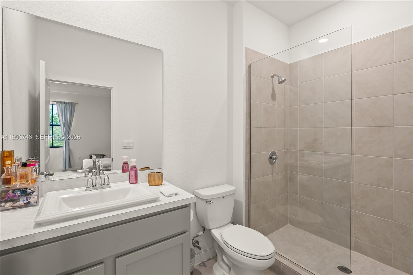 848 Northwest 3rd Street Pompano Beach, FL 33060 - Photo 23 of 41 Master bathroom