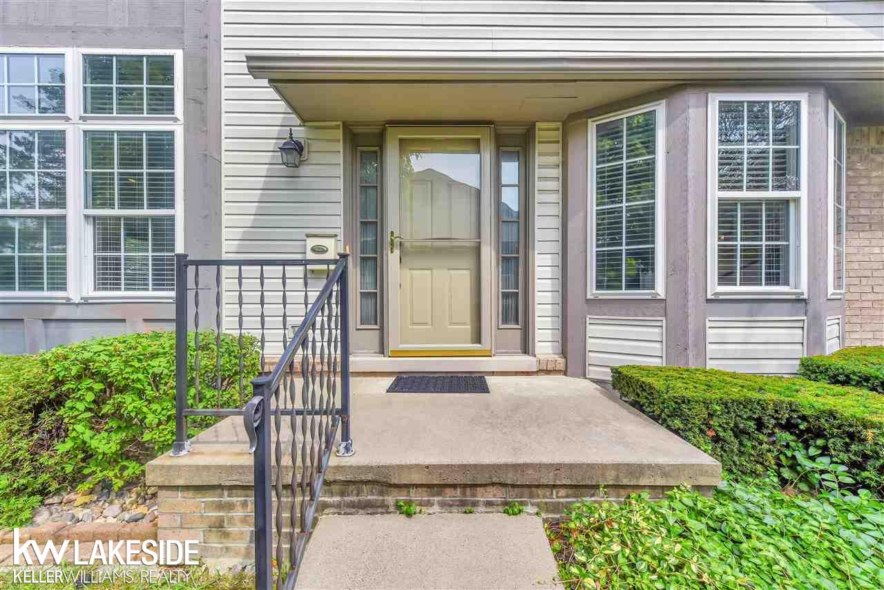 16251 Scenic, Unit 24 Clinton Township, MI 48038 - Photo 2 of 32