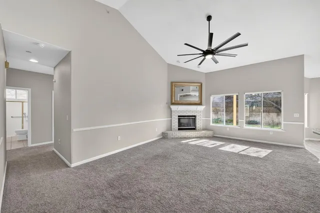 $594,900 | 260 West Loyola Avenue, Clovis, CA 93619