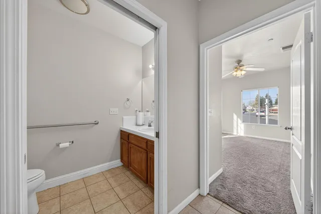 $594,900 | 260 West Loyola Avenue, Clovis, CA 93619