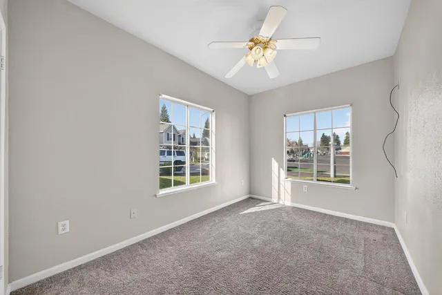 $594,900 | 260 West Loyola Avenue, Clovis, CA 93619