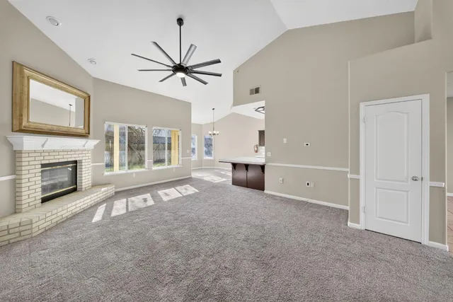 $594,900 | 260 West Loyola Avenue, Clovis, CA 93619