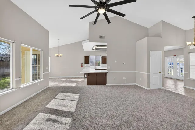 $594,900 | 260 West Loyola Avenue, Clovis, CA 93619