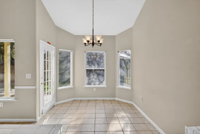 $594,900 | 260 West Loyola Avenue, Clovis, CA 93619