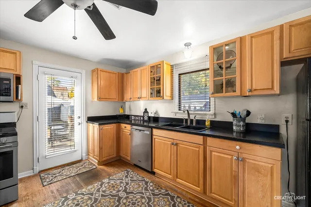 $274,900 | 1205 Prairie Street, Aurora, IL 60506