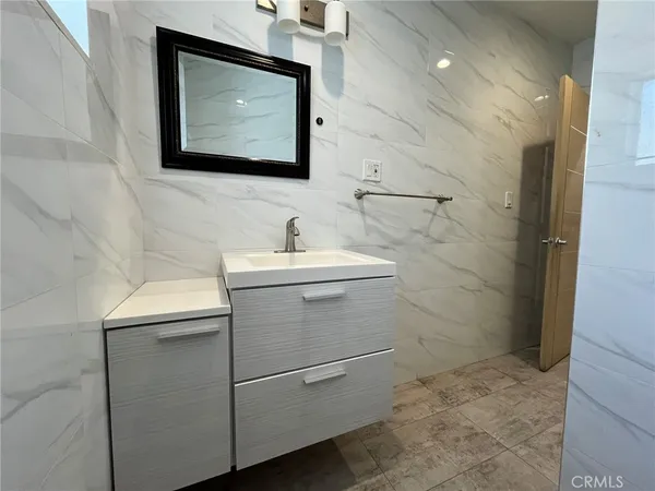 $2,500 | 430 Lincoln Avenue, Glendale, CA 91205