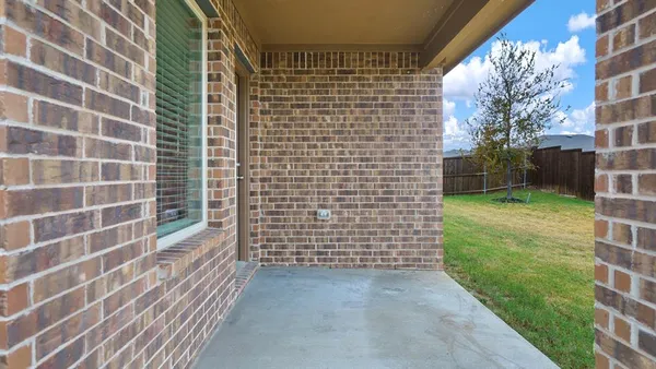 $2,300 | 1100 Bois D'Arc Lane, Anna, TX 75409