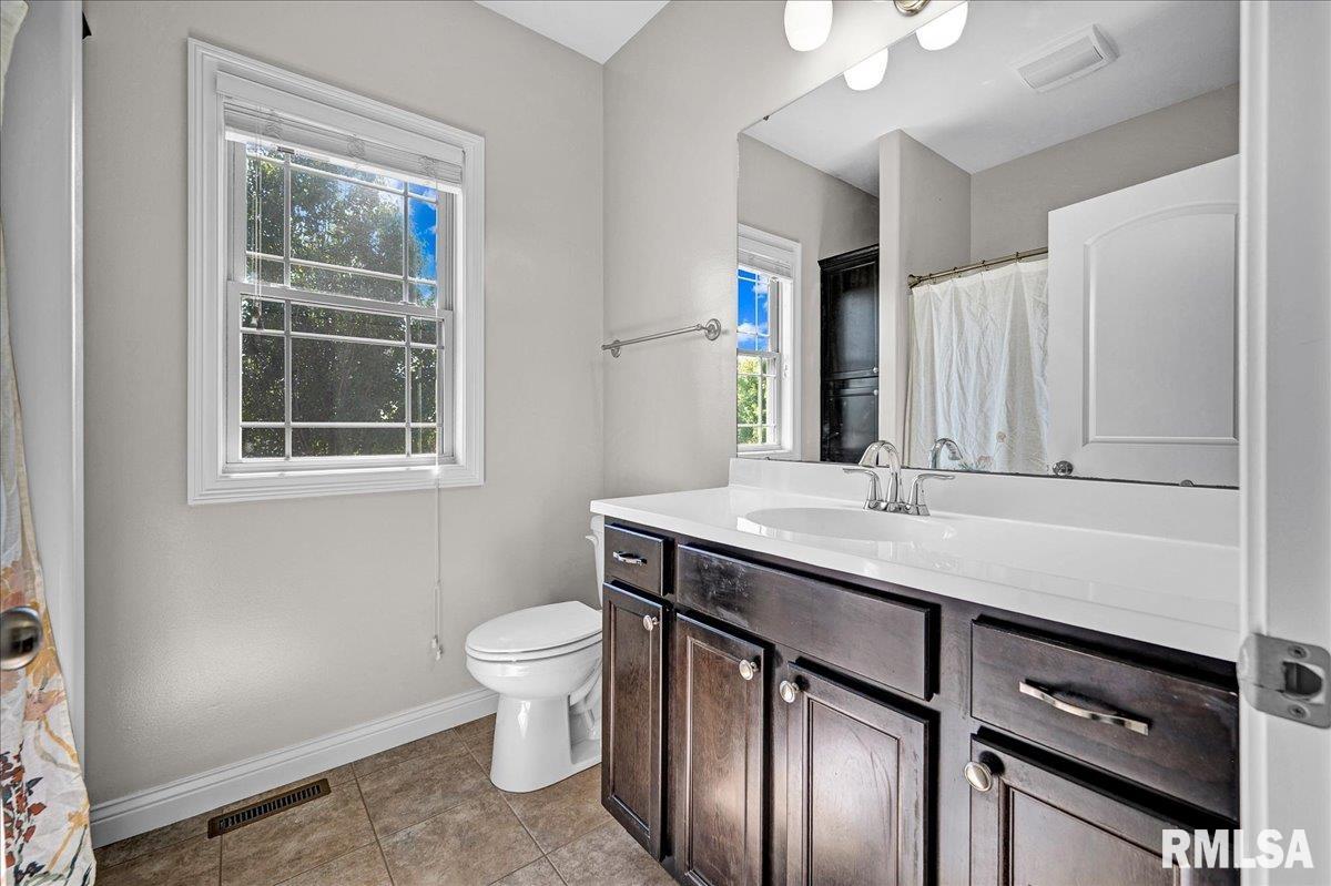 1512 MacKenzie Street Washington, IL 61571 - Photo 18 of 44