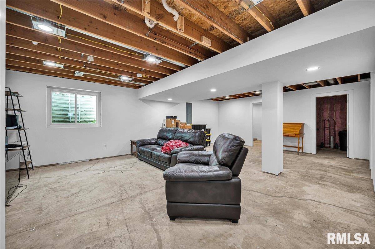 1512 MacKenzie Street Washington, IL 61571 - Photo 20 of 44