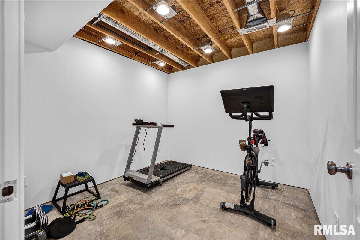 1512 MacKenzie Street Washington, IL 61571 - Photo 22 of 44