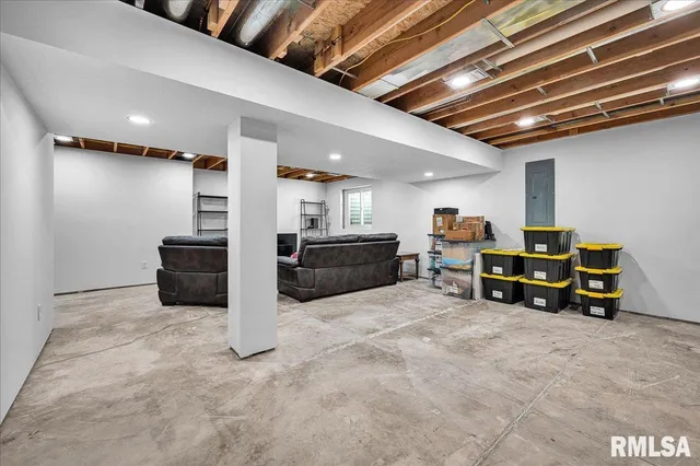 $340,000 | 1512 MacKenzie Street, Washington, IL 61571