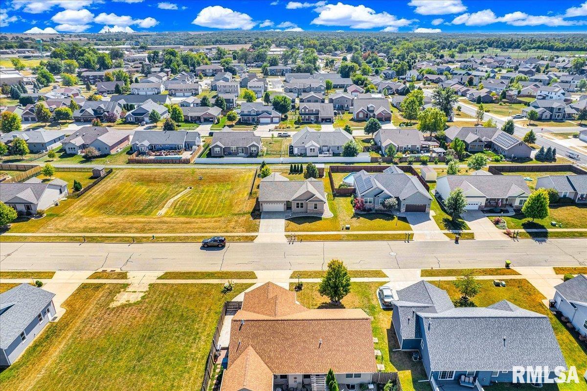 1512 MacKenzie Street Washington, IL 61571 - Photo 32 of 44