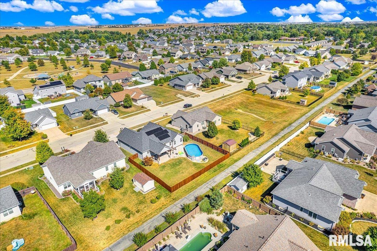 1512 MacKenzie Street Washington, IL 61571 - Photo 34 of 44