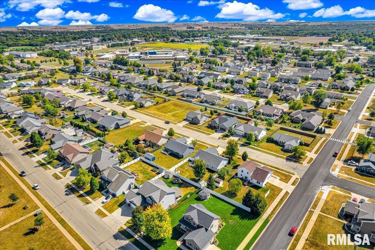 1512 MacKenzie Street Washington, IL 61571 - Photo 40 of 44