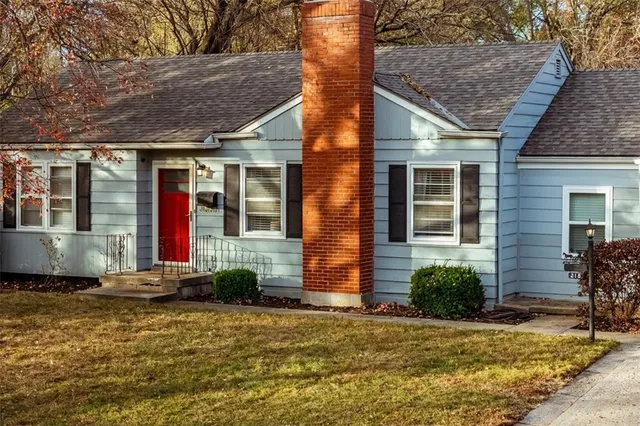 $279,000 | 218 West 97th Street, Kansas City, MO 64114