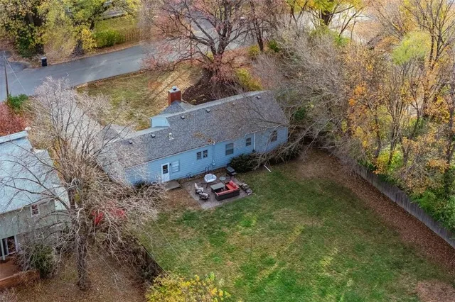 $279,000 | 218 West 97th Street, Kansas City, MO 64114