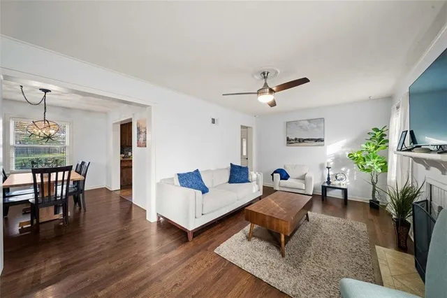 $279,000 | 218 West 97th Street, Kansas City, MO 64114