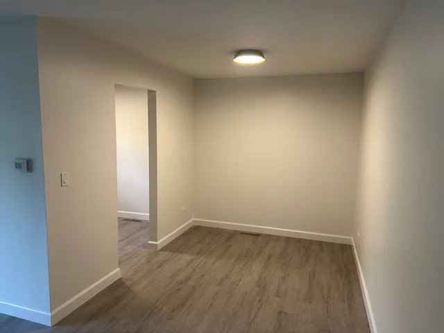 $2,000 | 131 East Winchester Road, Unit A, Libertyville, IL 60048