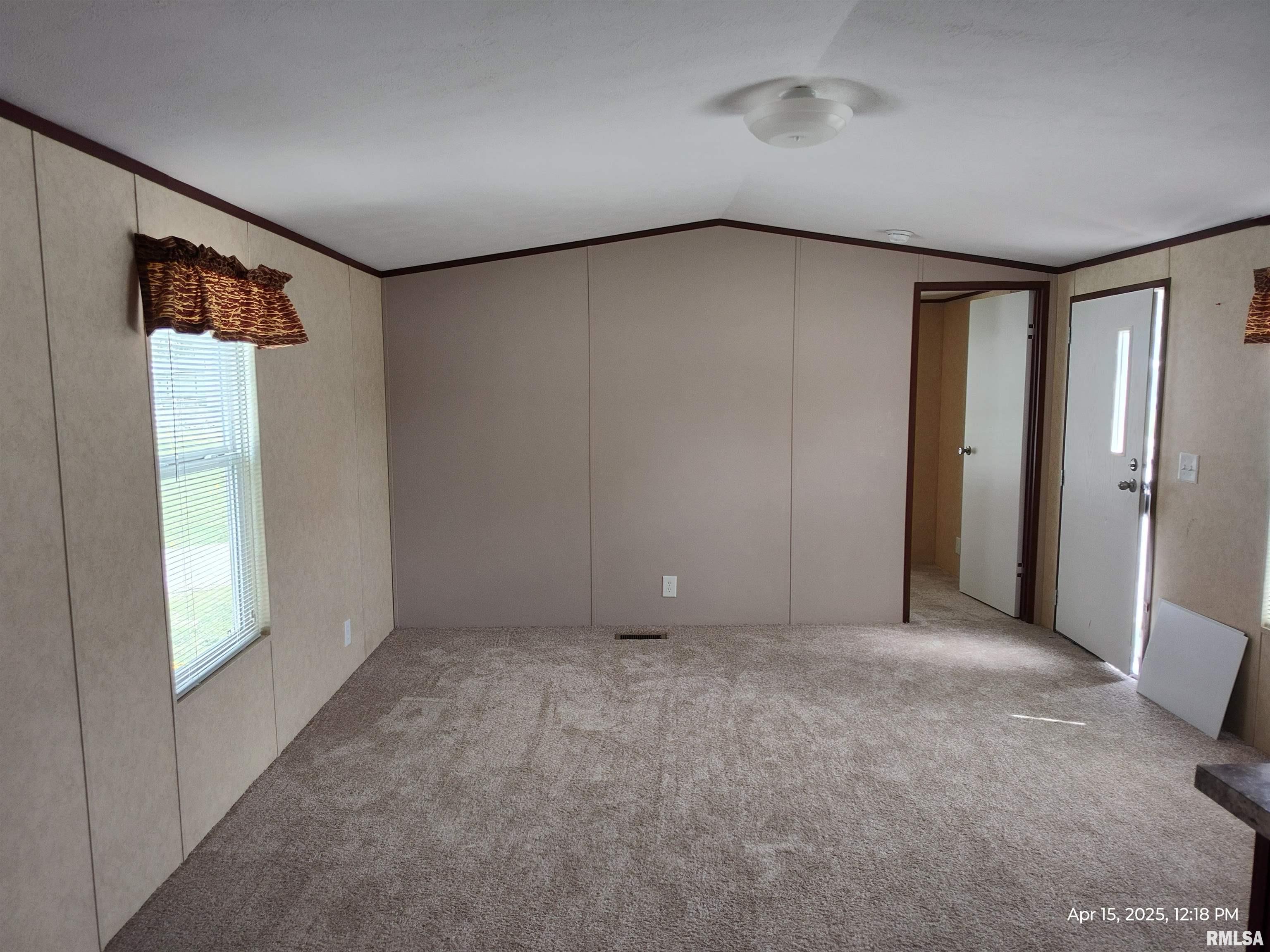 124 East Adams Street Clay City, IL 62824 - Photo 6 of 13