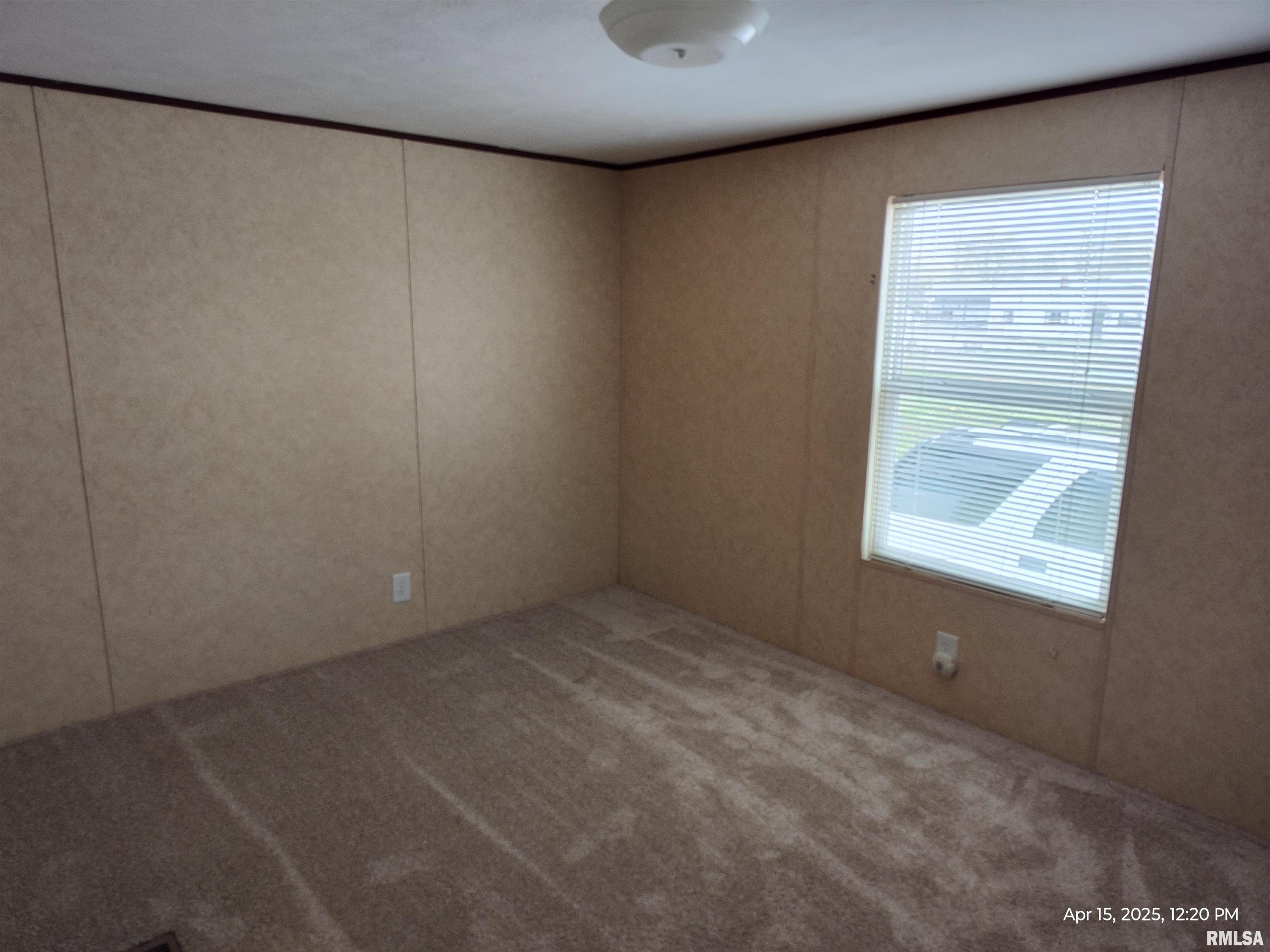 124 East Adams Street Clay City, IL 62824 - Photo 10 of 13