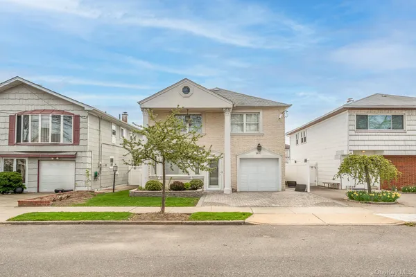 $999,000 | 161-15 88th Street | Rockwood Park