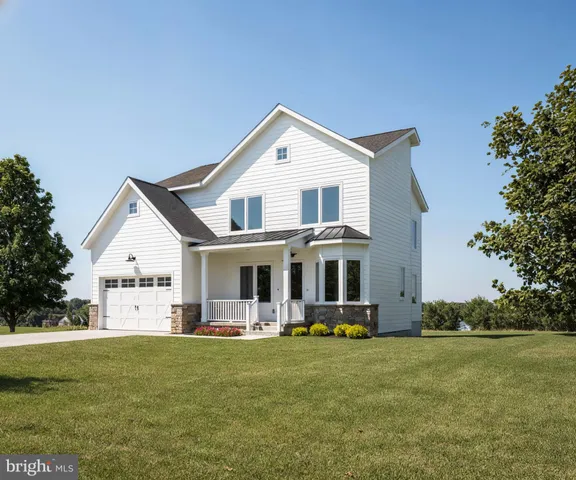 $875,000 | 17991 Old Triangle Road, Triangle, VA 22172