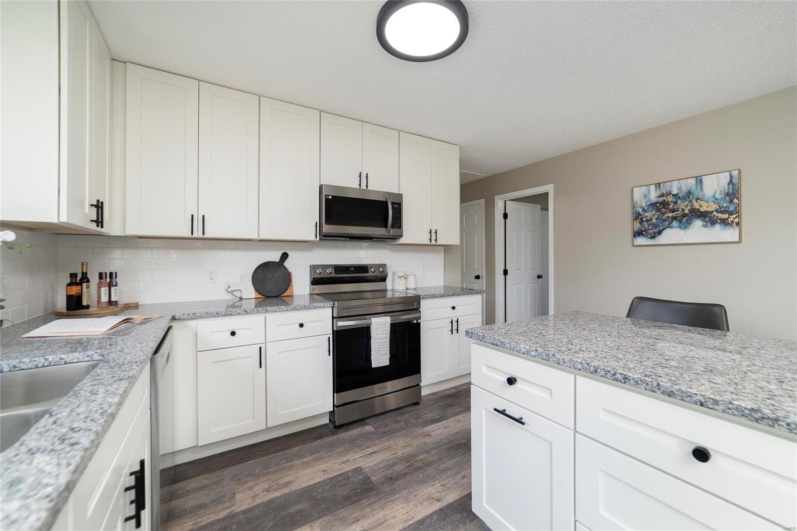 12738 Orley Drive Black Jack, MO 63033 - Photo 11 of 31