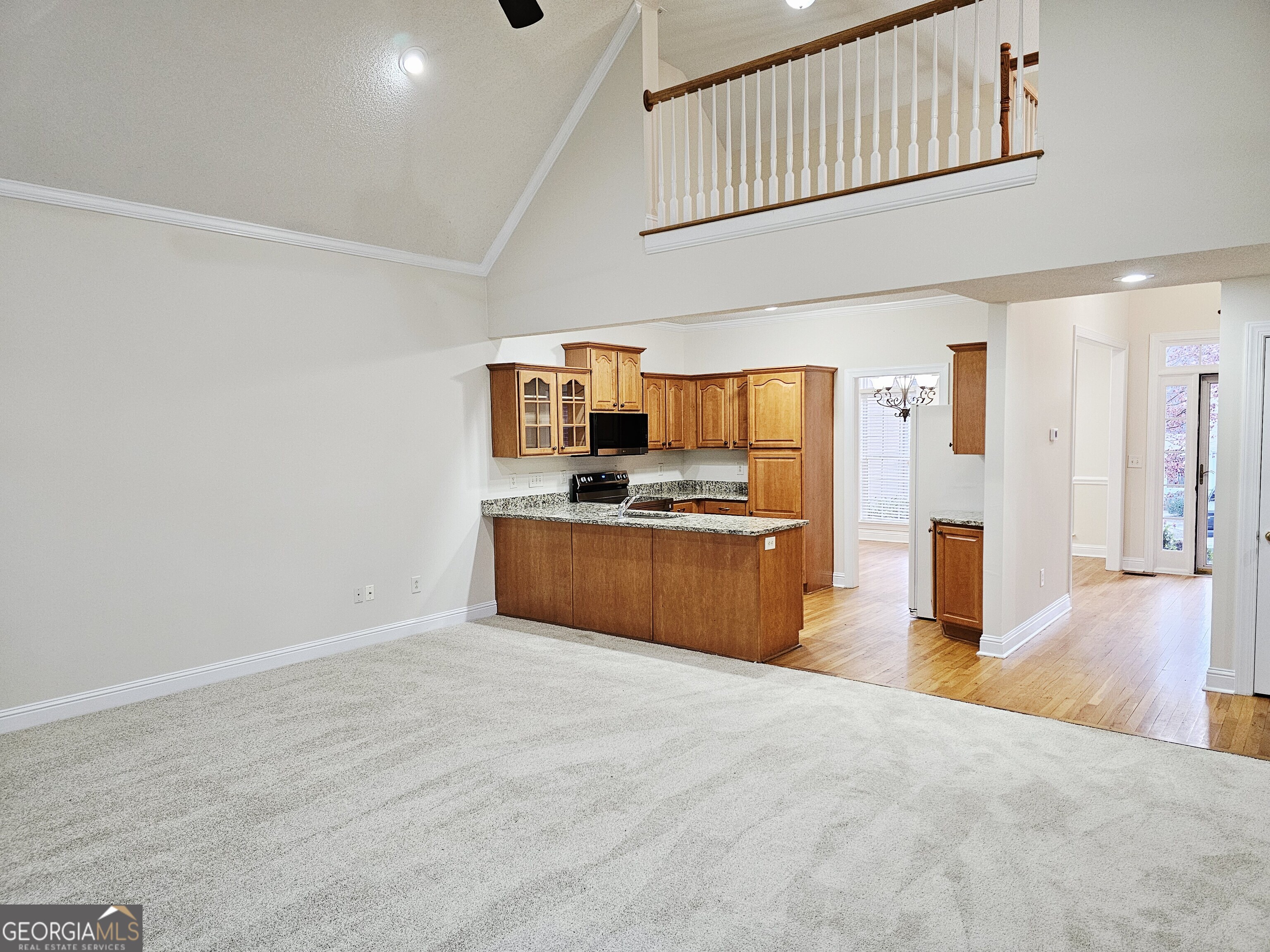 122 High Ridge Drive Macon, GA 31220 - Photo 9 of 25 a kitchen with stainless steel appliances a refrigerator and a sink