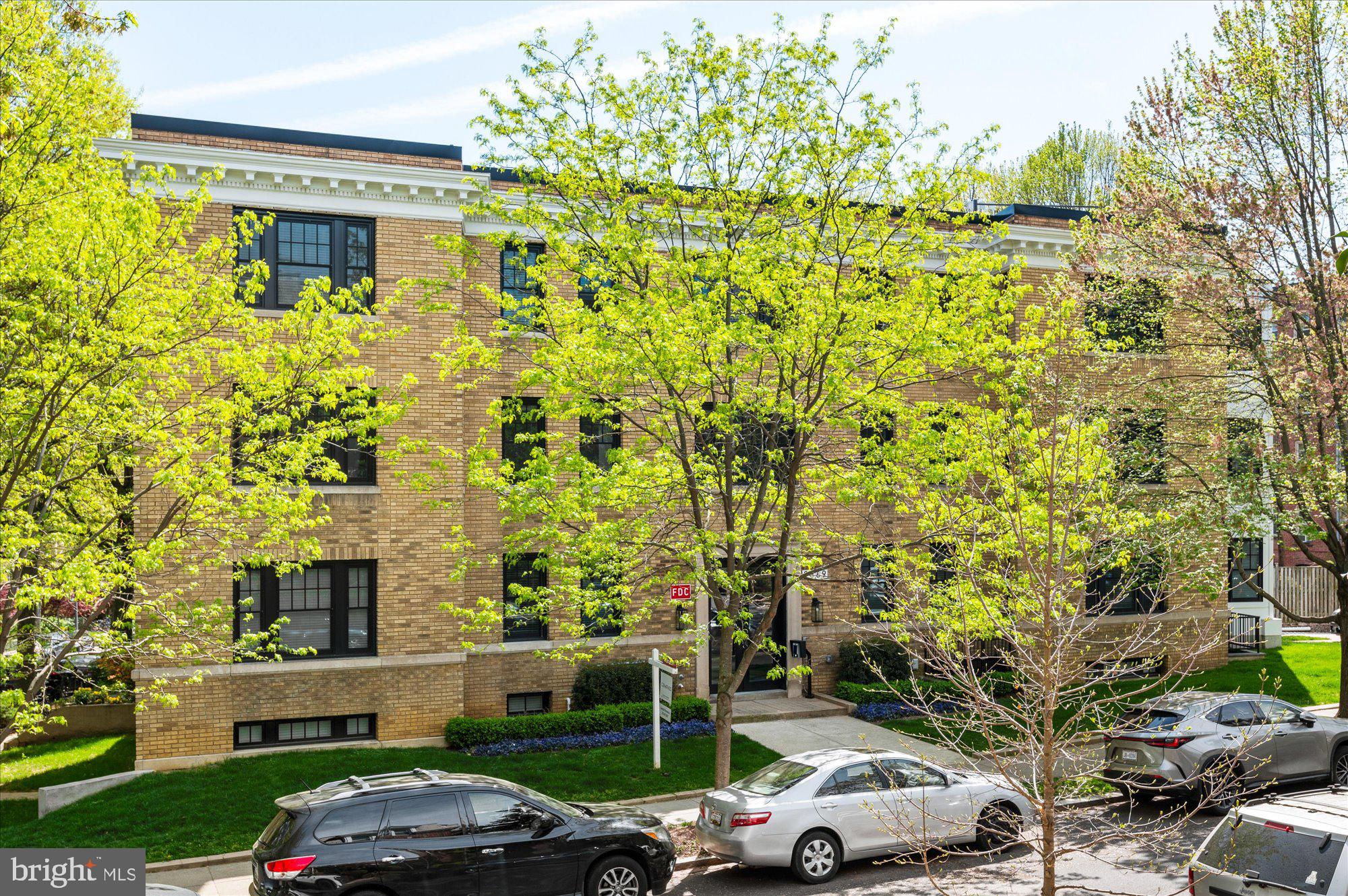 2869 28th Street Northwest, Unit 101 Washington, DC 20008 - Photo 2 of 28