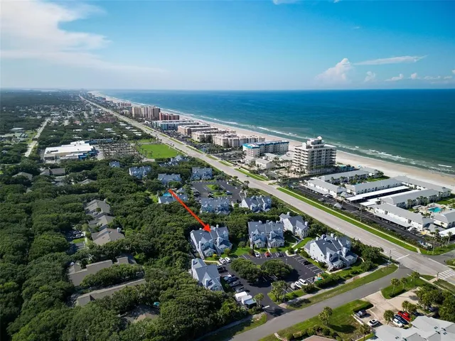a view of a yard with furniture