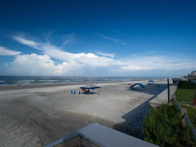 $379,000 | 858 Baybreeze Way, Unit 68C, New Smyrna Beach, FL 32169