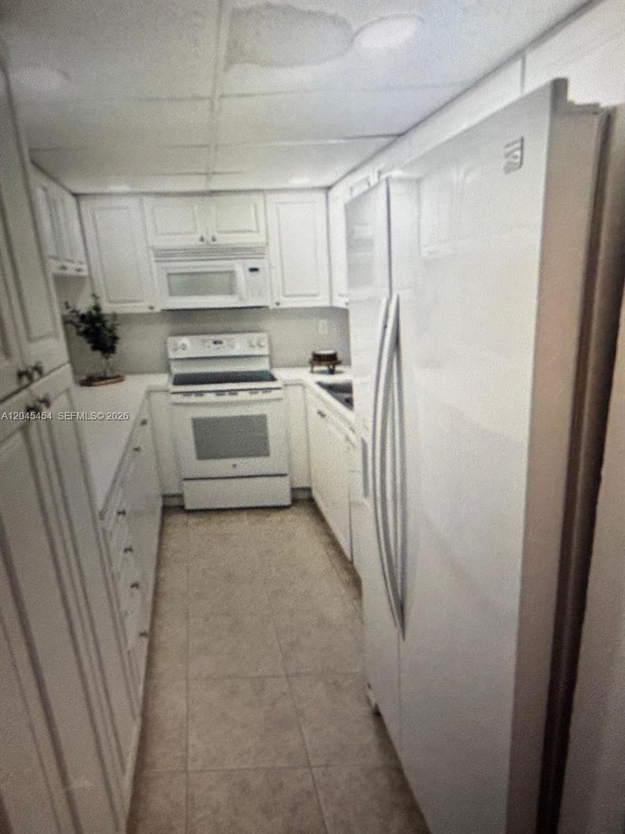 984 West 40th Street, Unit 2 Hialeah, FL 33012 - Photo 8 of 22