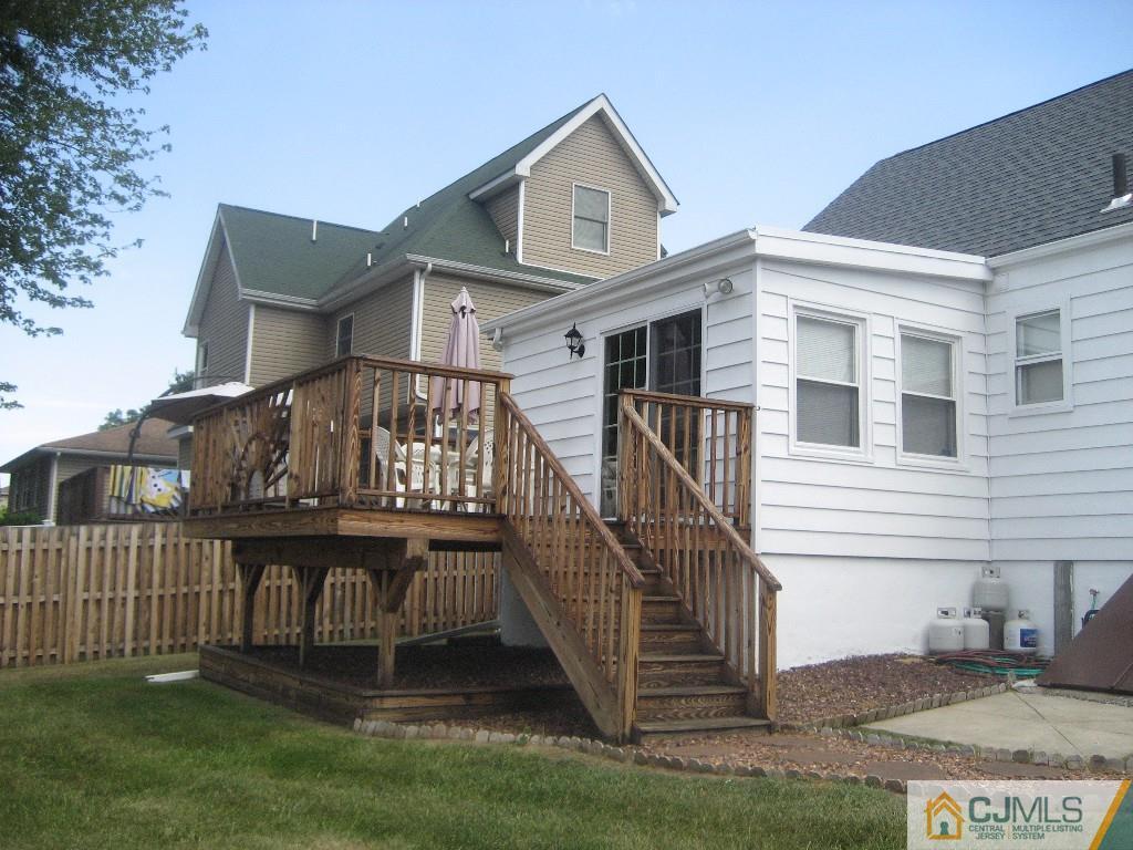 118 Oxford Road Colonia, NJ 07067 - Photo 22 of 25 Gallery Image 22