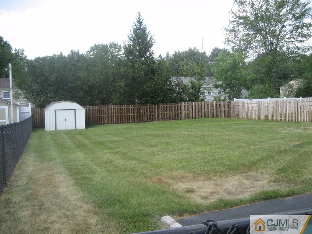 118 Oxford Road Colonia, NJ 07067 - Photo 24 of 25 Gallery Image 24