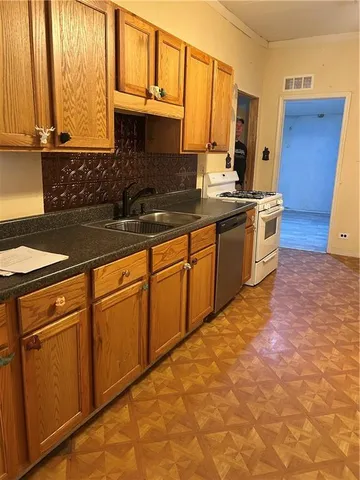 $90,000 | 125 South Brookside Avenue, Independence, MO 64053