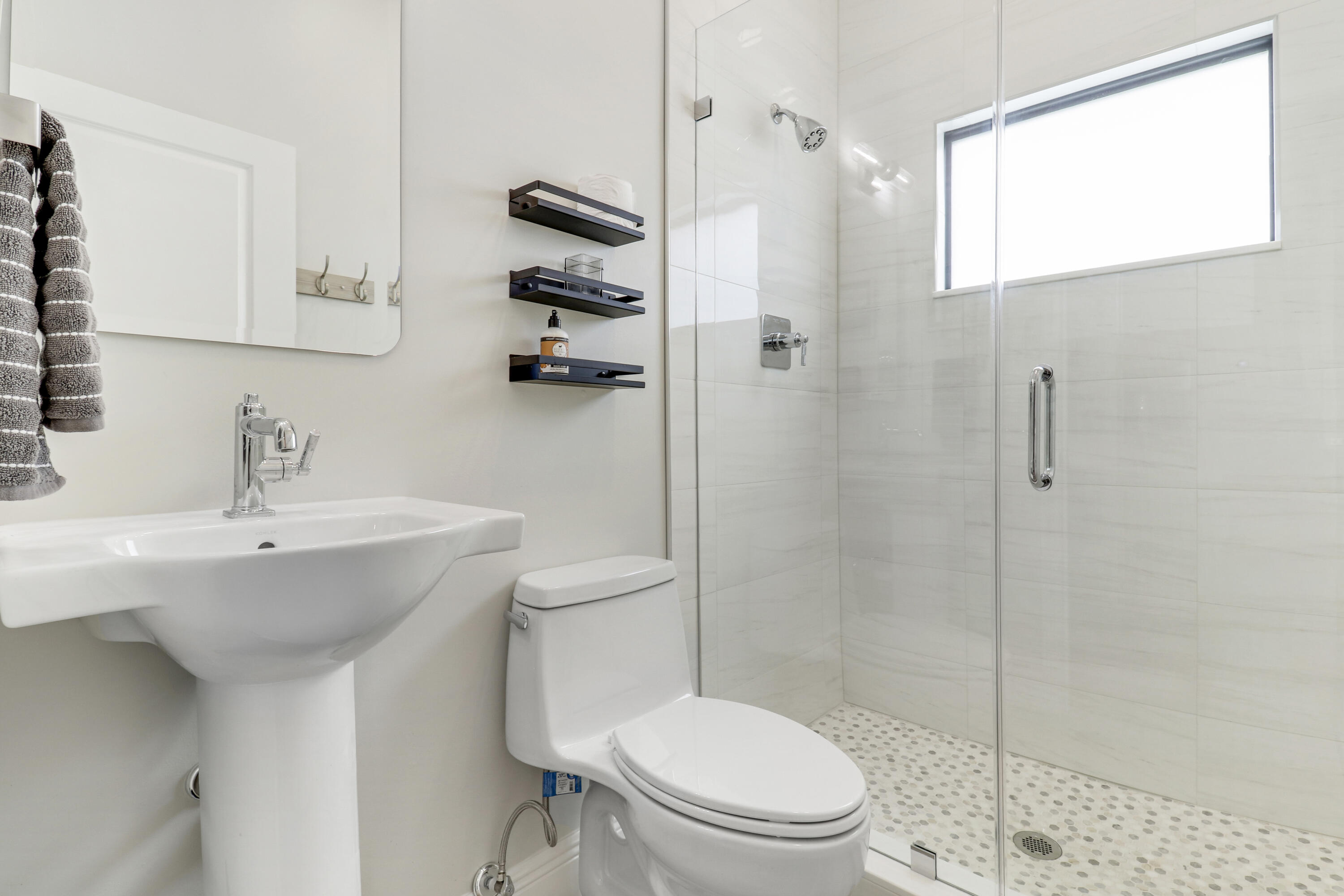 10735 Lantana Road, Unit GH Lake Worth, FL 33449 - Photo 20 of 46 Bathroom