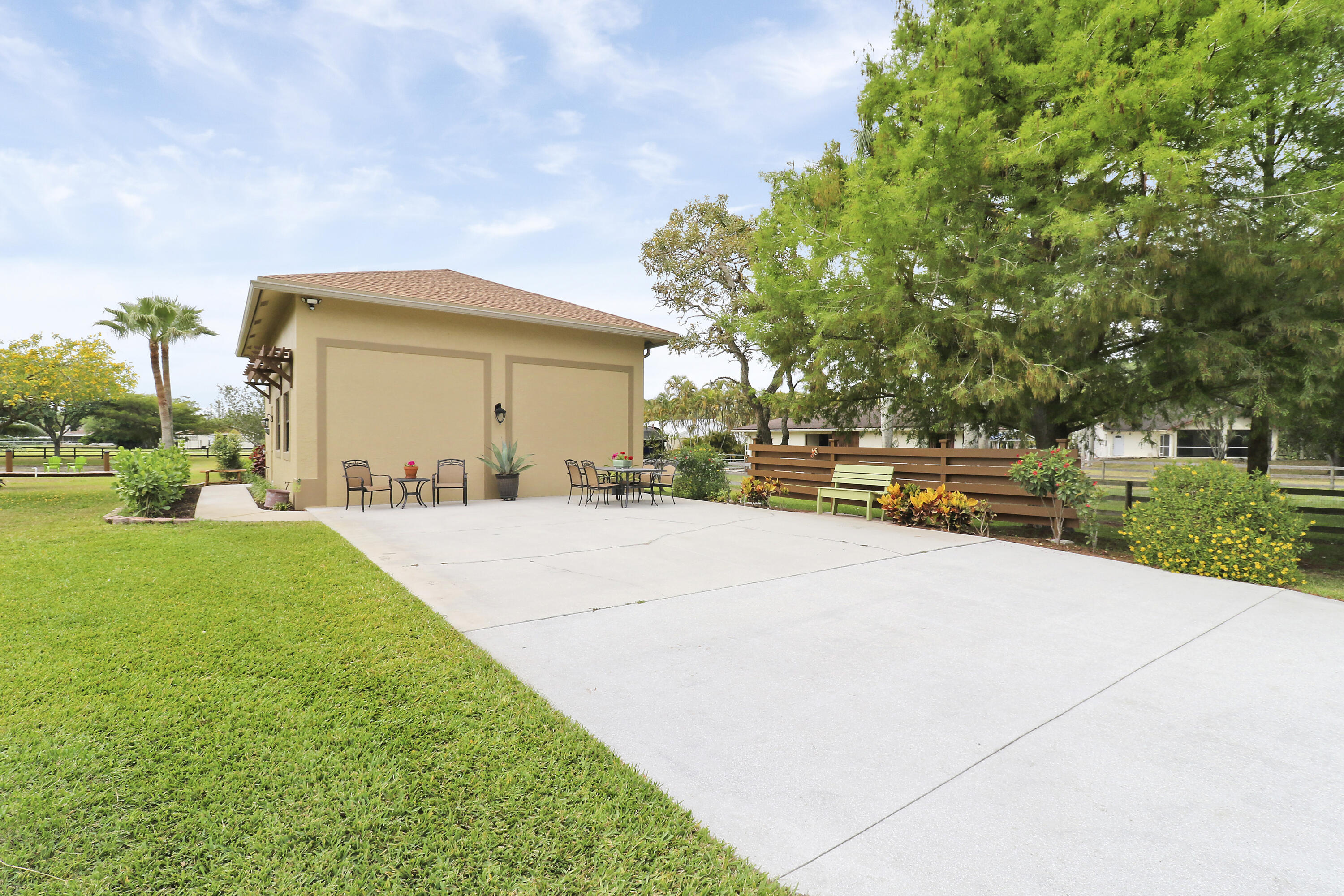 10735 Lantana Road, Unit GH Lake Worth, FL 33449 - Photo 37 of 46 10735 Lantana Road 2