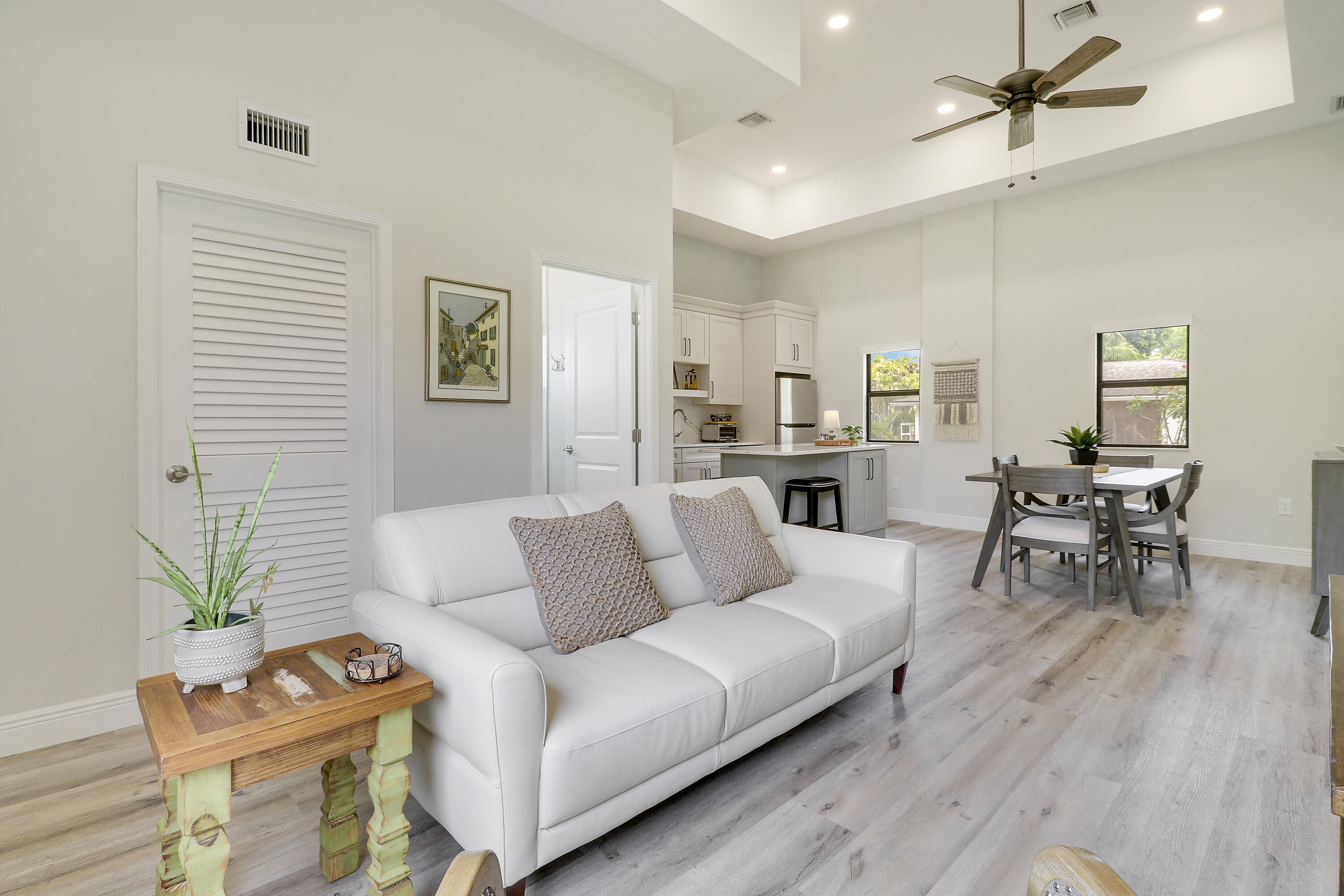 10735 Lantana Road, Unit GH Lake Worth, FL 33449 - Photo 5 of 46 House2-18