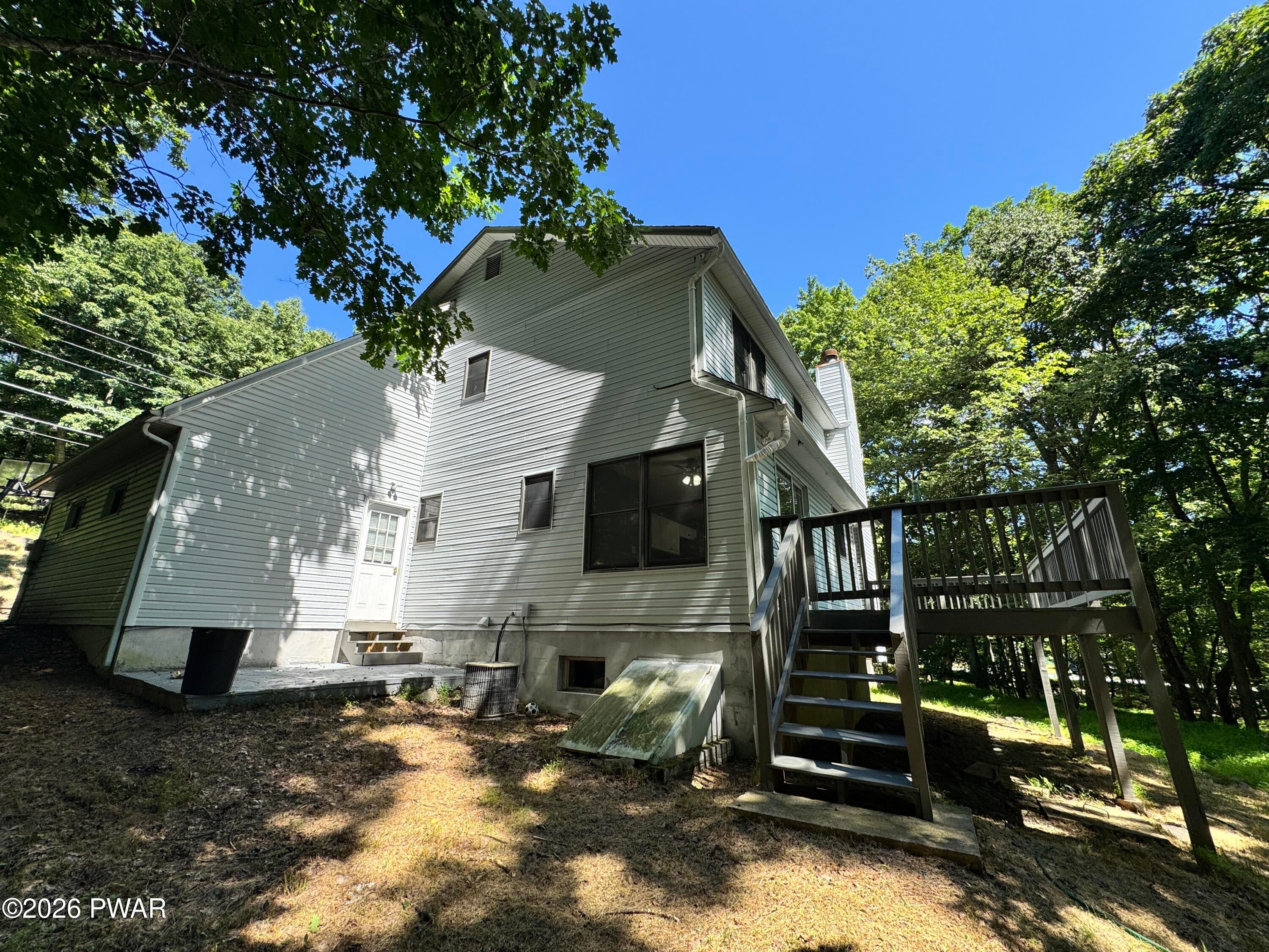 112 Ridge Drive Milford, PA 18337 - Photo 5 of 41 Gallery Image 5