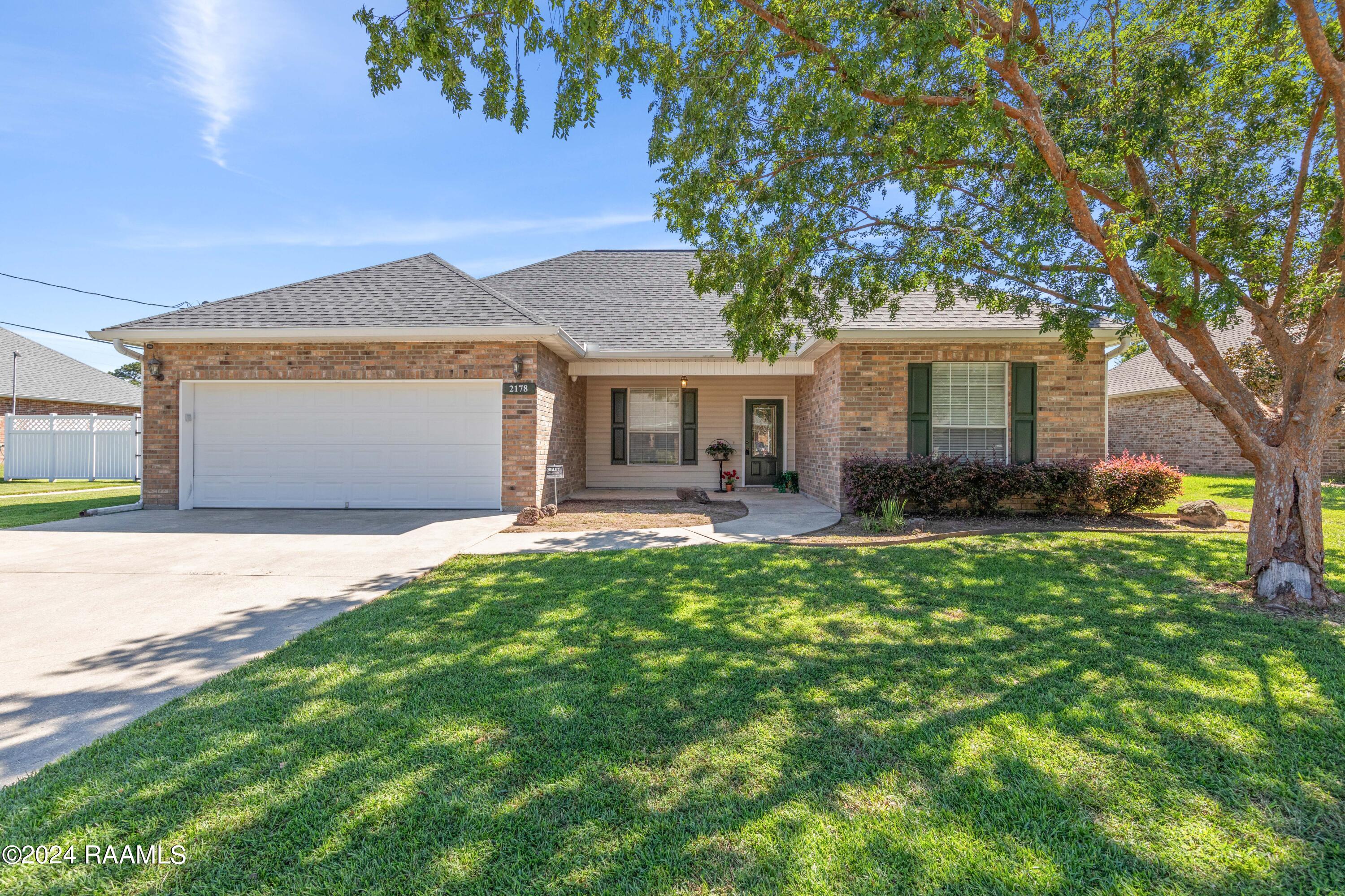 2178 Dustin Morgan Loop Opelousas, LA 70570 - Photo 3 of 28 2178DustinMorgan-2