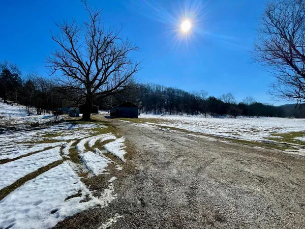 $675,000 | 6033 Siemon Road, Brookville, IN 47012