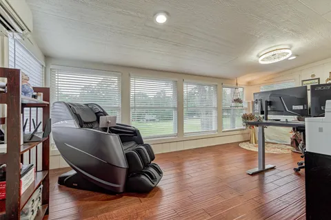 $447,000 | 660 Hillcrest Drive, Huntsville, TX 77340