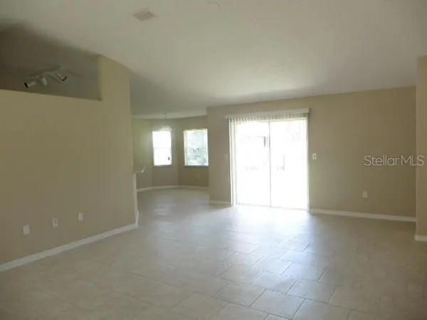 $1,800 | 5 Pointer Place, Palm Coast, FL 32164