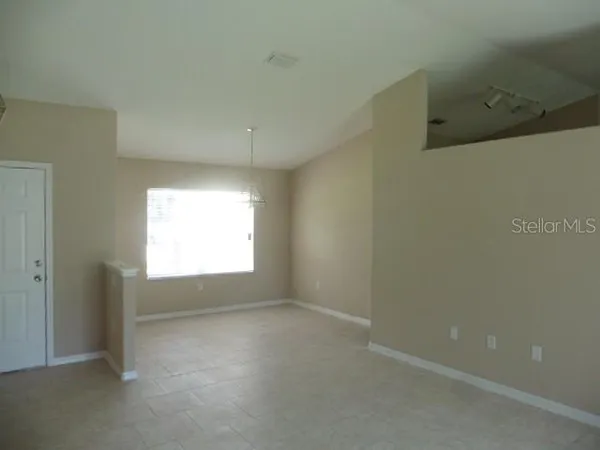 $1,800 | 5 Pointer Place, Palm Coast, FL 32164