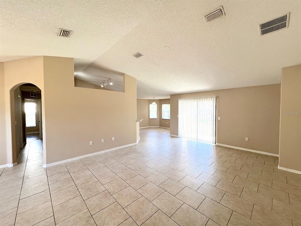 5 Pointer Place Palm Coast, FL 32164 - Photo 7 of 34